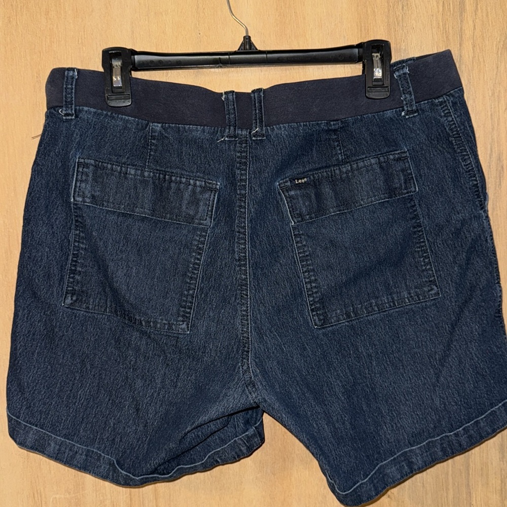 Lee Blue Jean Shorts Classic Denim Style - Picture 4 of 4